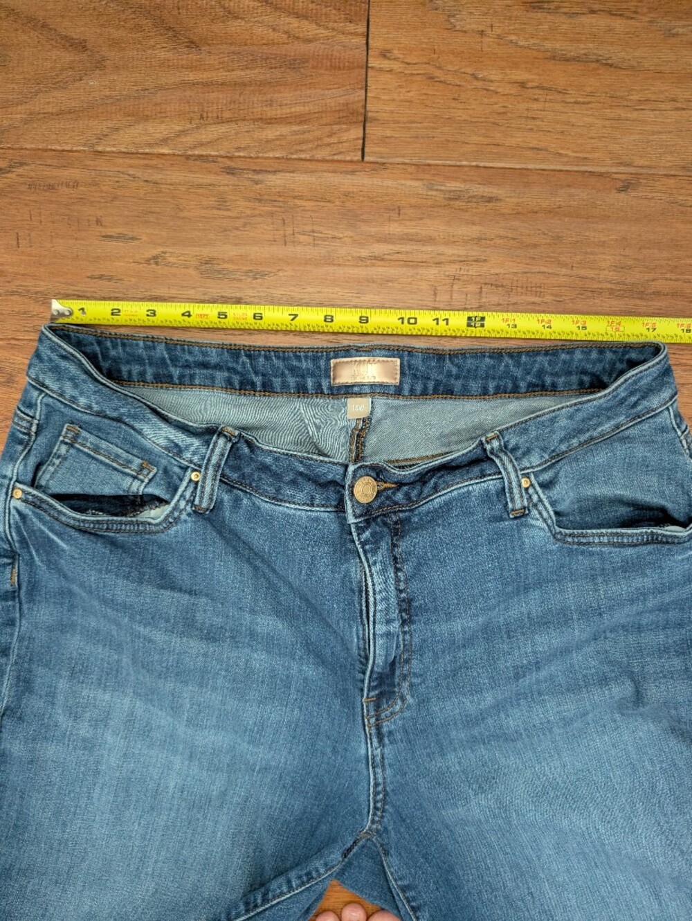 Kut from the Kloth Women's Charlotte Wide Leg Denim Jeans 14W - Picture 9 of 9